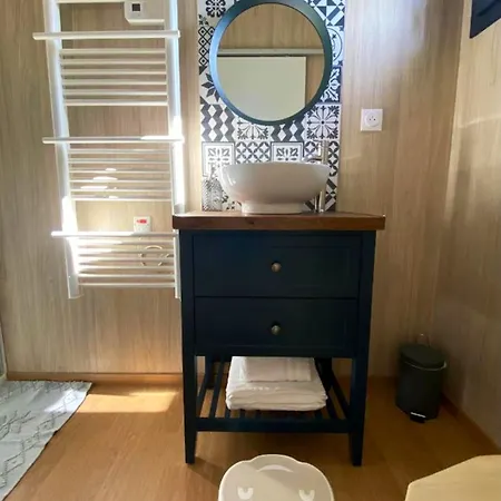 Maison D'une Avec Jacuzzi Jardin Clos Et Wifi A Holiday home
